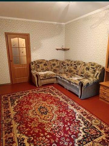 Продам 1 кв . 5 Заречный 79