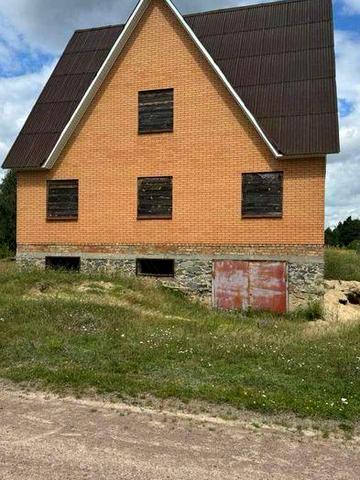 Продаєтся недобудований будинок