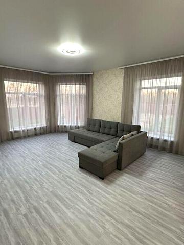 Довгострокова оренда 4к Дім Молодіжна вулиця