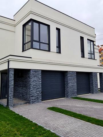 Яблунева вул., 6а