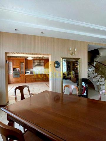 6-к. Нестеровский пер. 6 с видом на Андреевскую церковь и р. Днепр!