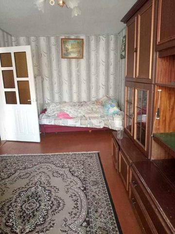 Продам 2 комнатную квартиру в центре города