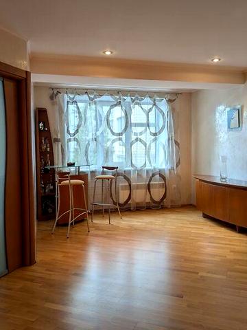 Продаж 4к Квартира Святого Миколая вулиця