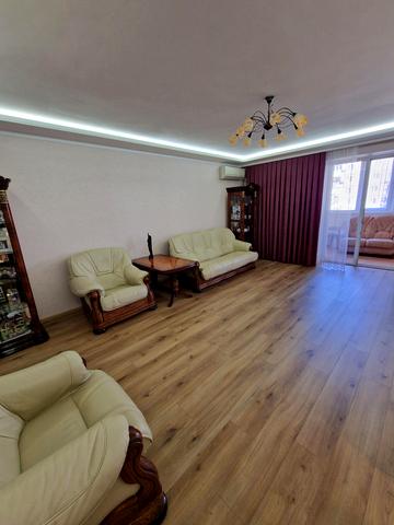 Василя Тютюнника вул. (Малишева), 32