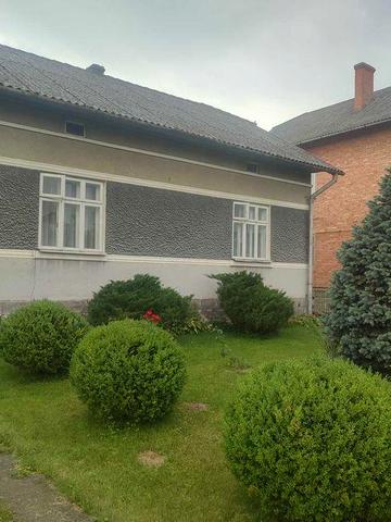 Продається цегляний будинок