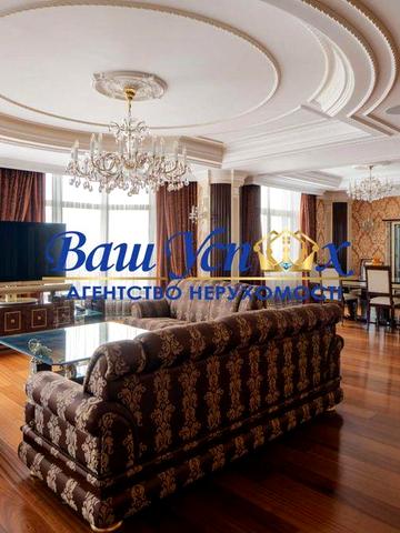 Продажа пентхауса с ремонтом в центре Киева. Кловский спуск 5