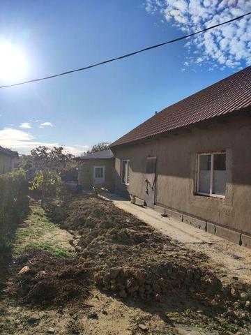 Продам дом в с.Озерном