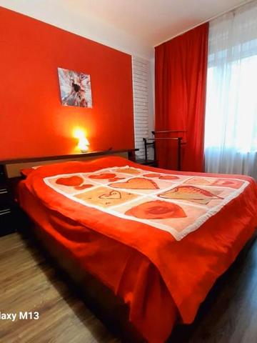 Двухкомнатная квартира возле метро Черниговская и метро Дарница