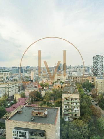 Предславинська вул., 20Б