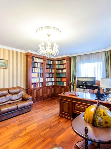 Малокитаївський пров., 8