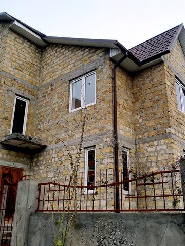 Лесі Українки вул., 28