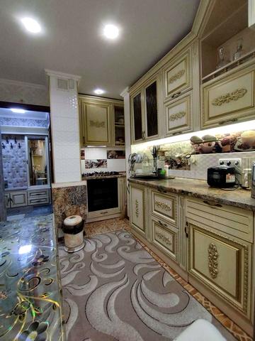 Сумгаїтська вул., 18