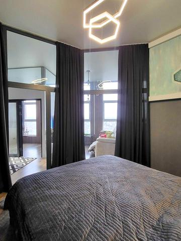 Луговська вул., 255