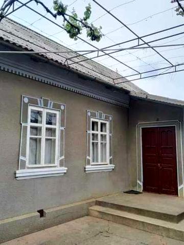 Продам 2дома на одном участке в Яськах у воды