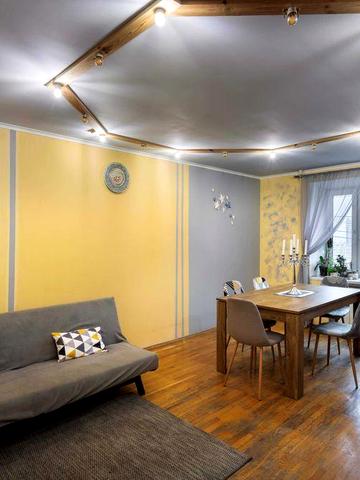 Продається двоповерхова квартира 190 м² на проспекті Перемоги, 89А.
