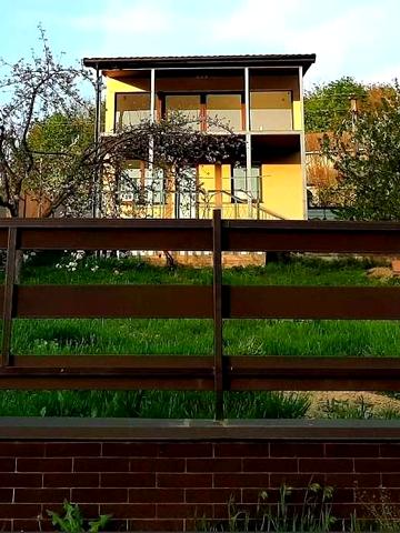 Продаж нового будинку в тихому і безпечному місці