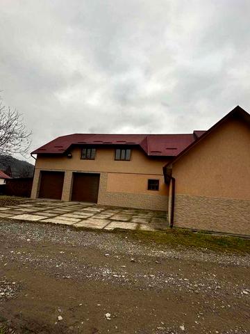 Продається диско бар з сауною, готелем та мойкою в с. Верхнє Водяне