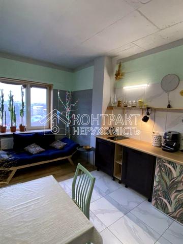 Ярославська вул., 21в