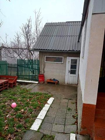 Будинок  в глибоці