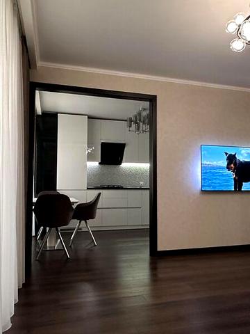 Продаж 3к Квартира Озерна вулиця ЖК Апельсин