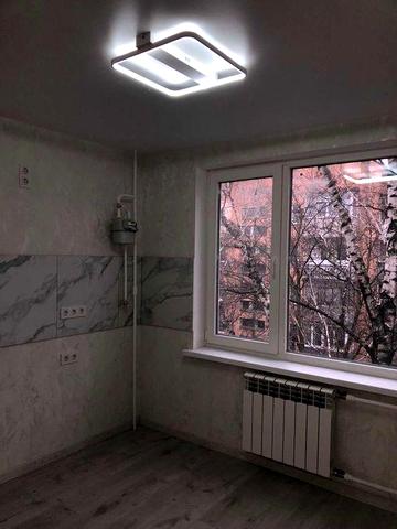 Продається 3-х кімнатна квартира в районі Браїлки