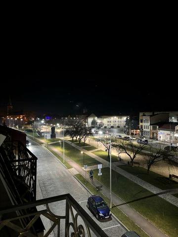 Здається квартира на 4 поверсі