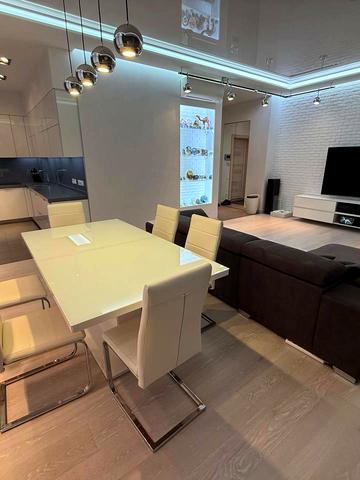 Крутогірний узвіз (Рогальова), 28