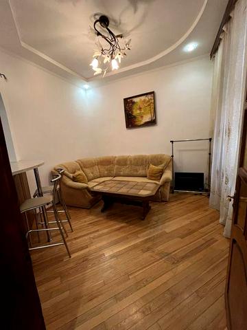 Продається 2 кімн. кв-ра в центрі м. Ужгород