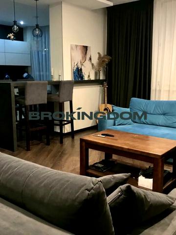 Урлівська вул., 40