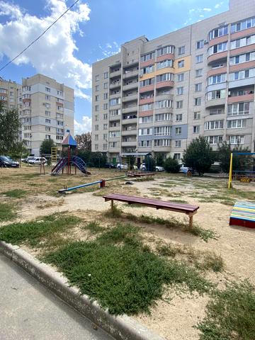 Олега Антонова вул. (Карла Маркса), 27