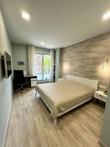 Відрадна вул., 15