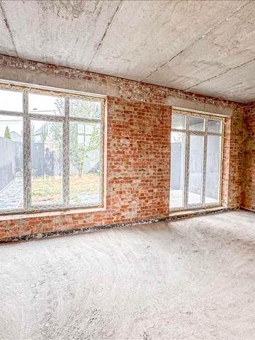 Кучеренка вул., 1