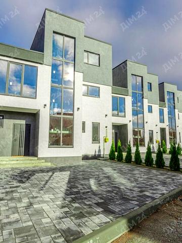 Кучеренка вул., 1