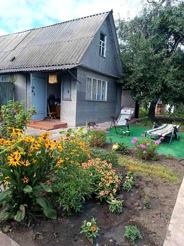 Продам 1/2 будинку на Нових домах.