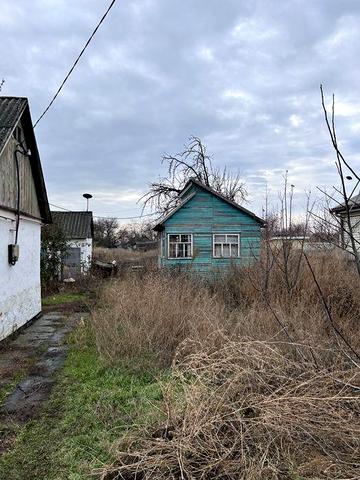 Продається будиночок з великим подвірʼям!