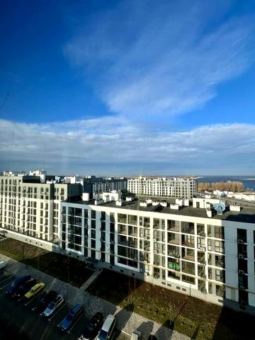 Героїв Дніпра вул., 4