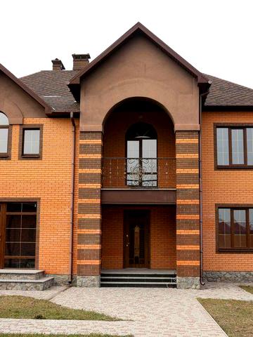 Продам цегляний будинок