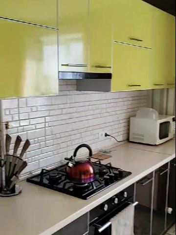 Энтузіастів, 8