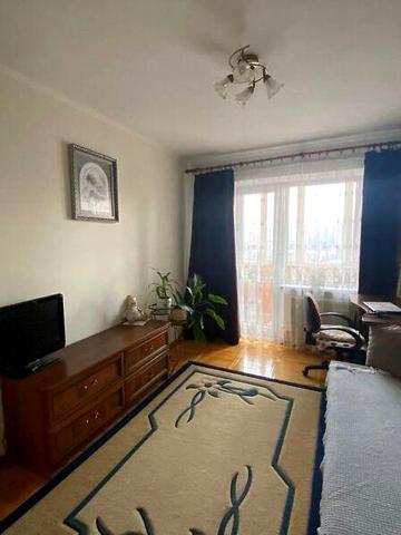 Продаж 3к Квартира вул. Героїв УПА