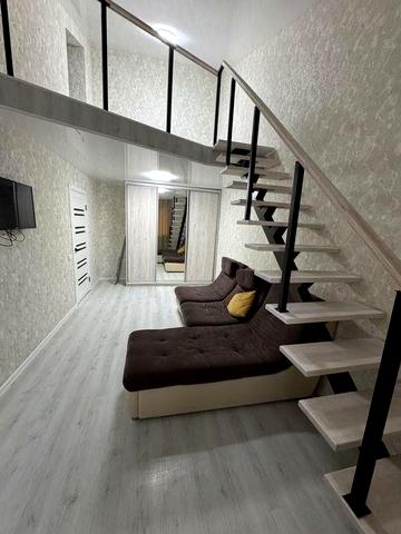 Продам 2 рівневу 2 к кв в жк Софіївська Слобідка поряд жк Софія