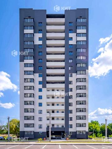 Нескорених вул. (Героїв Праці), 2