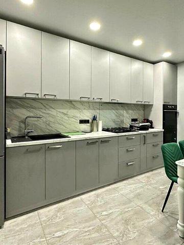 Набережна Перемоги вул., 44