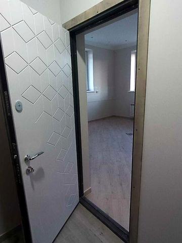 Продам 1 кімнатну квартиру - студію