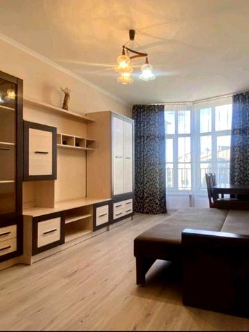 Залізнична вул., 25