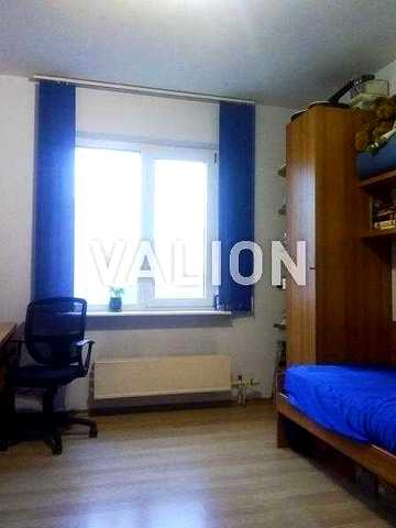 Продам 3 кімнатну квартиру. Голего 12. Караваєві Дачі. Держпрограми.
