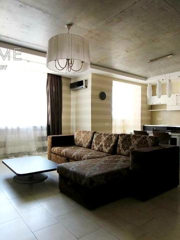 Раїси Окіпної вул., 10