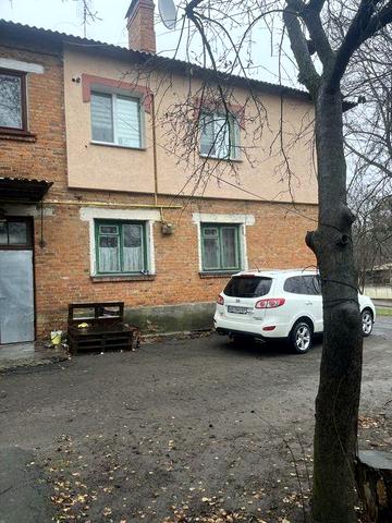 Трьохкімнатна квартира від власника