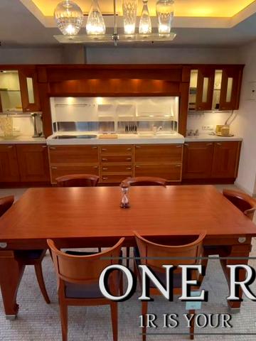 Кропивницького вул., 10