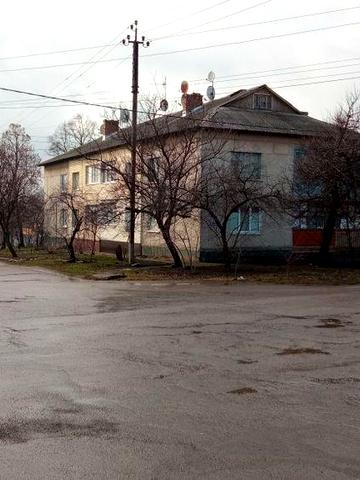 Продам 2-х кімнатну квартиру  Добровеличківка, вул. Незалежності 125