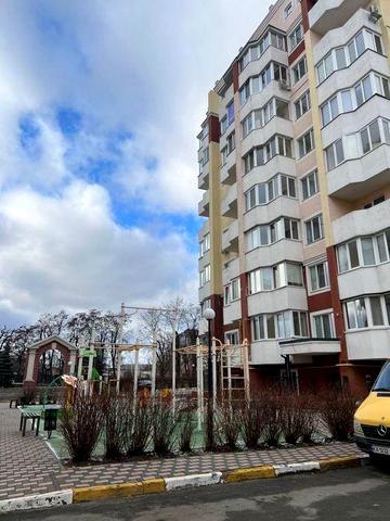 Продаж великої видової квартири під чистову. Гостомель
